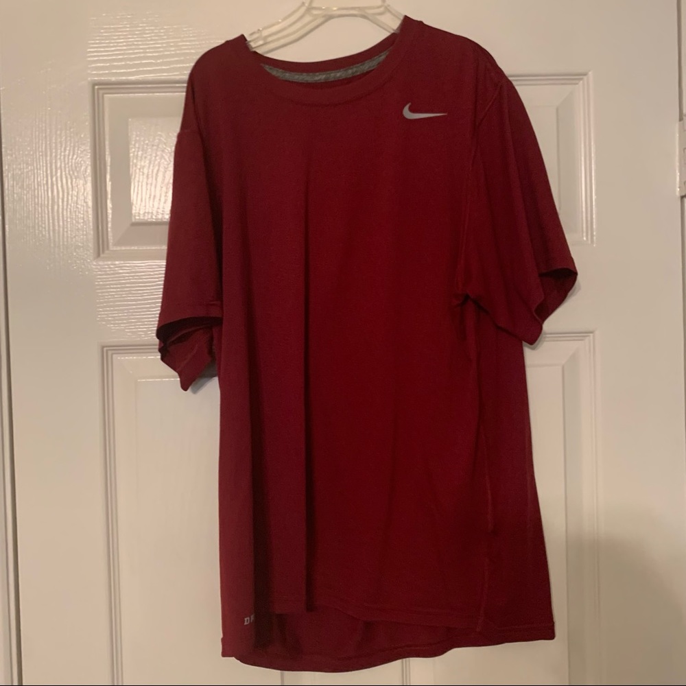 Nike top